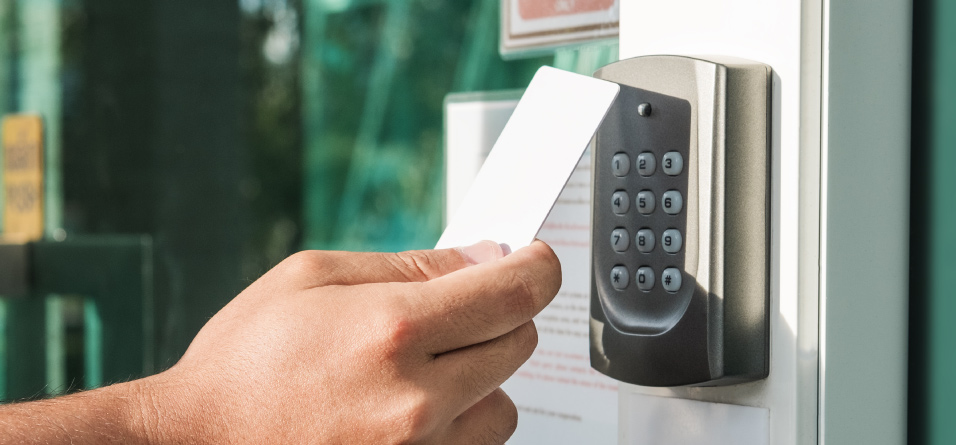 Keep the private and public sector secure with our access control solutions