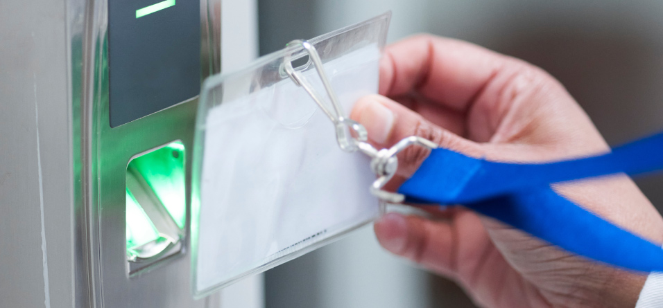 Hire sophisticated access control security for your retail store